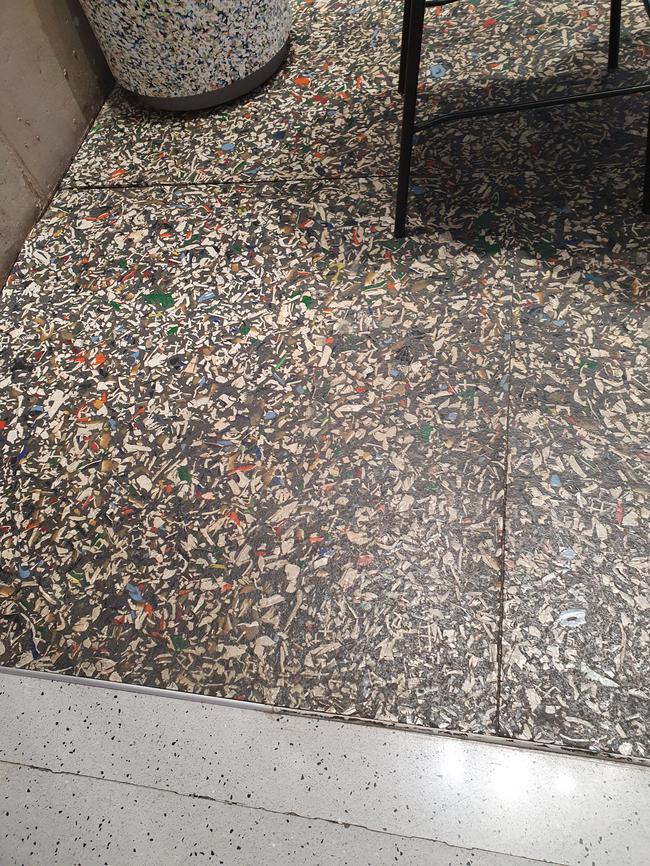 강릉시 수해복구청소, 스팅거클리닝의 전문 청소 서비스