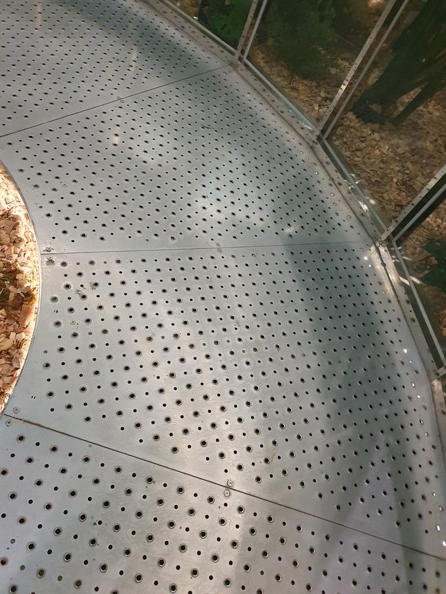 서산시 전문 장판청소 서비스, 스팅거클리닝이 해결합니다!