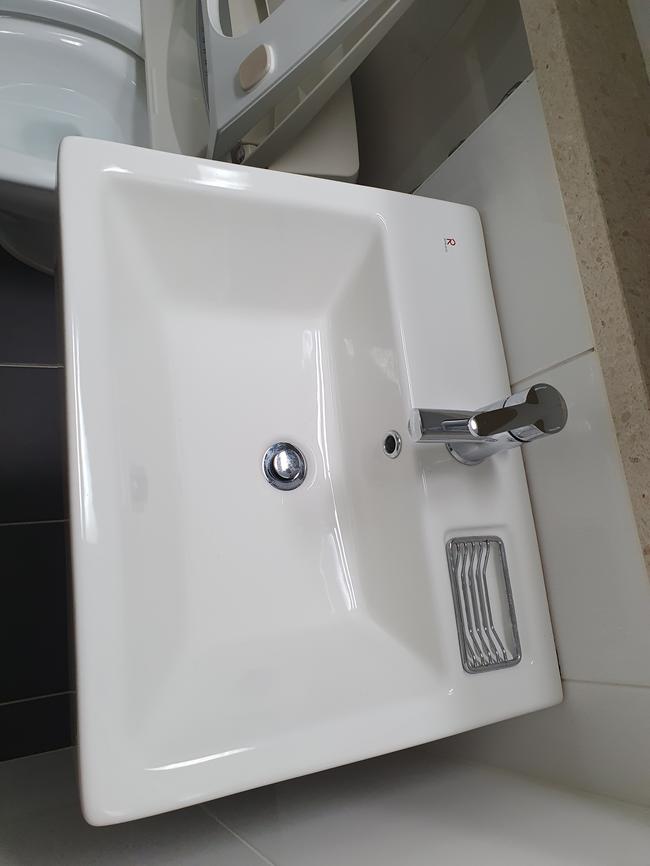 안산시 상록구 실리콘 제거, 스팅거클리닝의 전문 서비스로 완벽 해결!