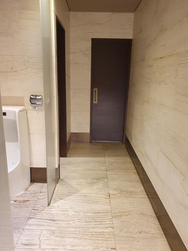 동대문구 화장실 역류청소 전문업체, 스팅거클리닝의 안전한 해결책