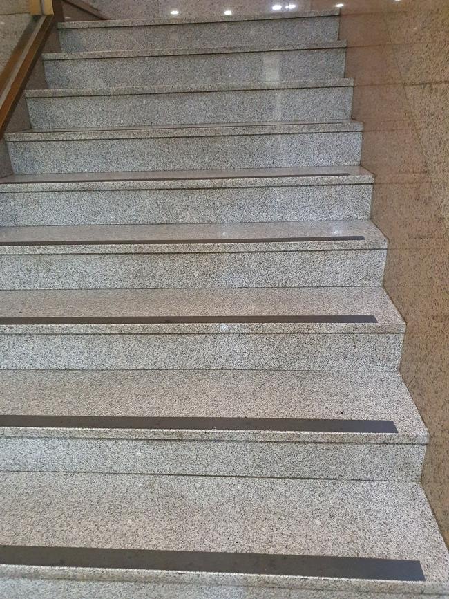 논산시 아파트 입주청소, 스팅거클리닝의 맞춤형 서비스로 깨끗한 시작!