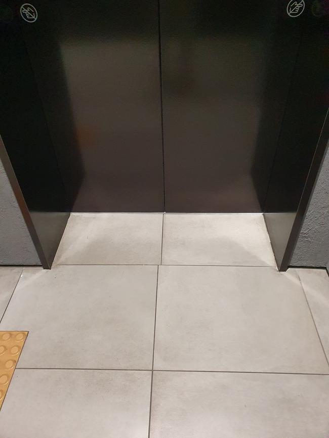 천안시 서북구 화장실 막힘 청소, 스팅거클리닝의 전문 서비스