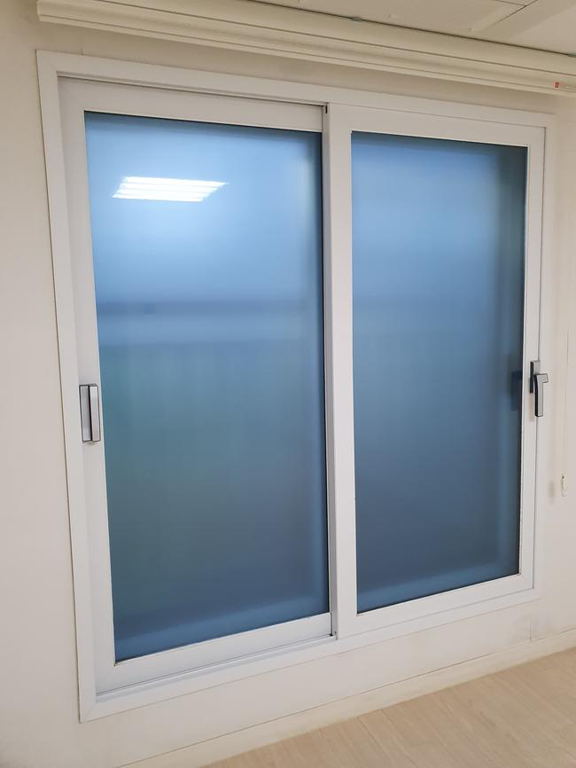 창원시 성산구 바닥왁스청소, 스팅거클리닝의 전문성으로 새처럼 빛나게!