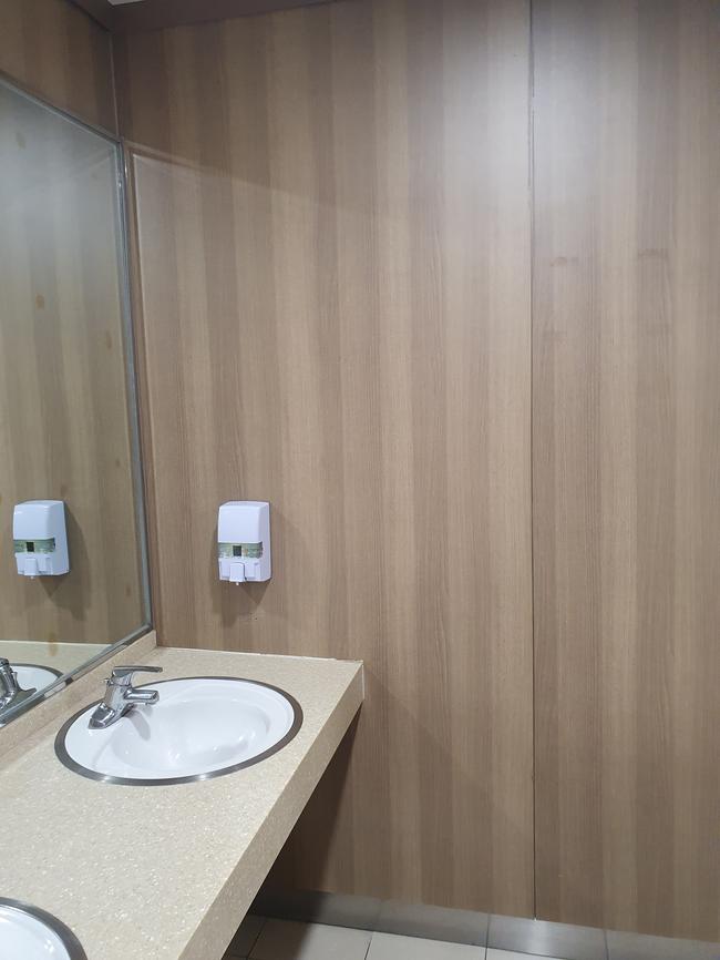 구미시 샷시청소 전문업체, 스팅거클리닝으로 깨끗하게!