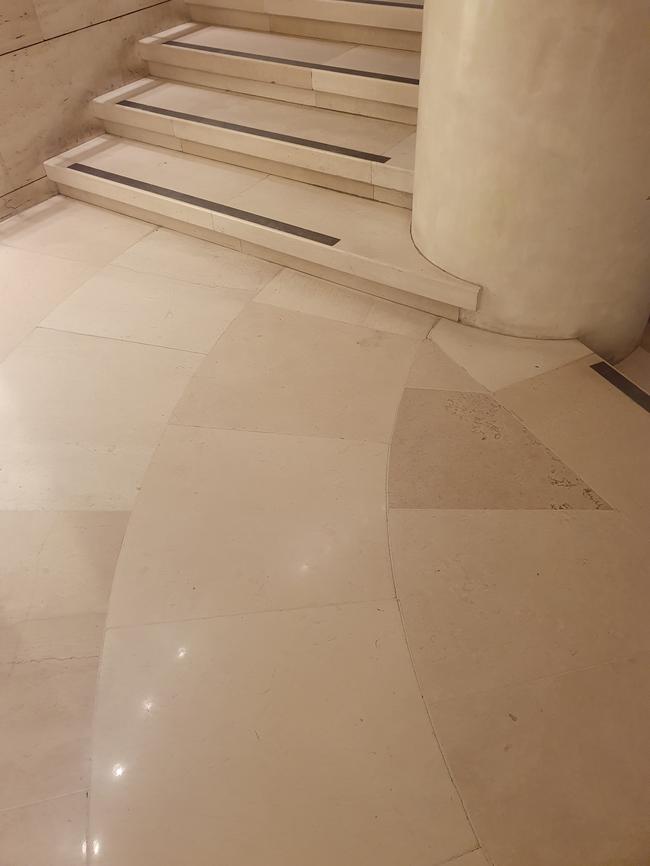 울산 중구 공장바닥청소, 스팅거클리닝의 전문 서비스로 완벽하게!