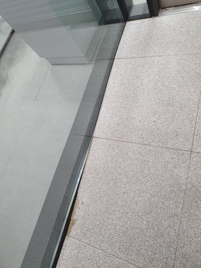 파주 엘리베이터청소, 스팅거클리닝의 전문 서비스로 완벽 해결!