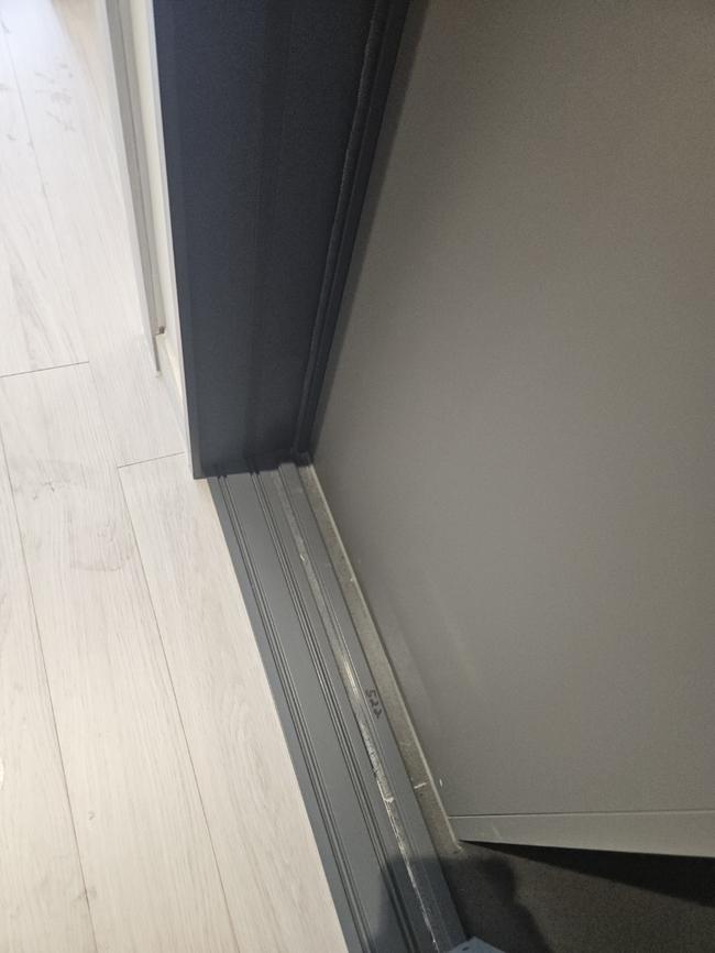 서울 용산구 전시장청소, 전문적인 스팅거클리닝으로 완벽한 청소 해결!