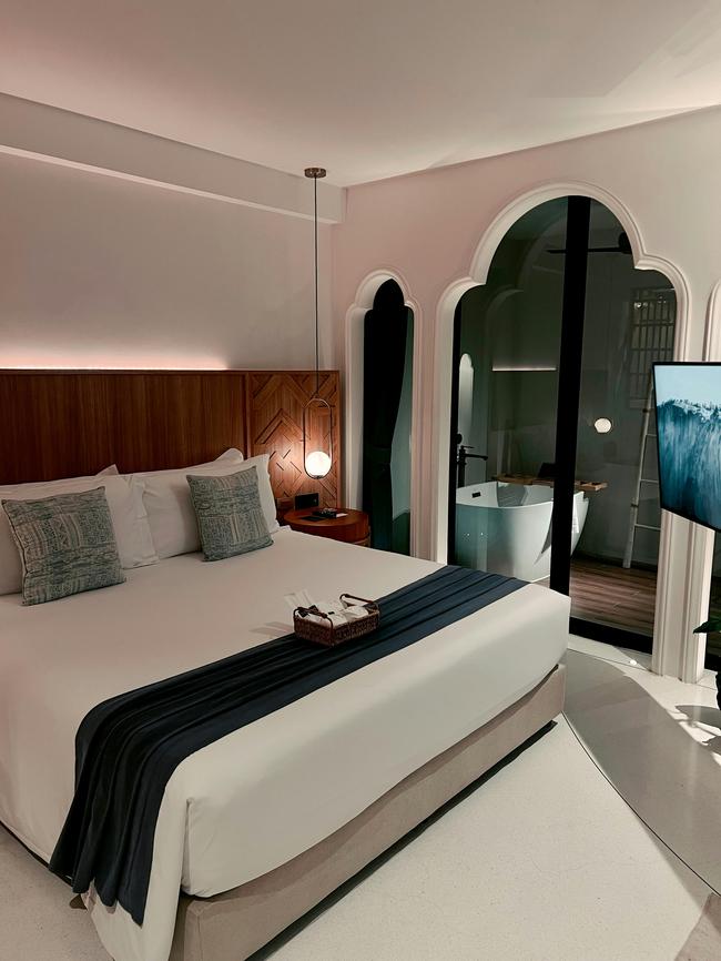 태백시 스티커 제거, 전문청소업체 스팅거클리닝이 도와드립니다!