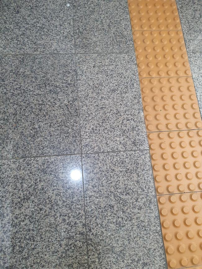 고양 창릉 신도시 전문 전시장 청소 서비스, 스팅거클리닝!