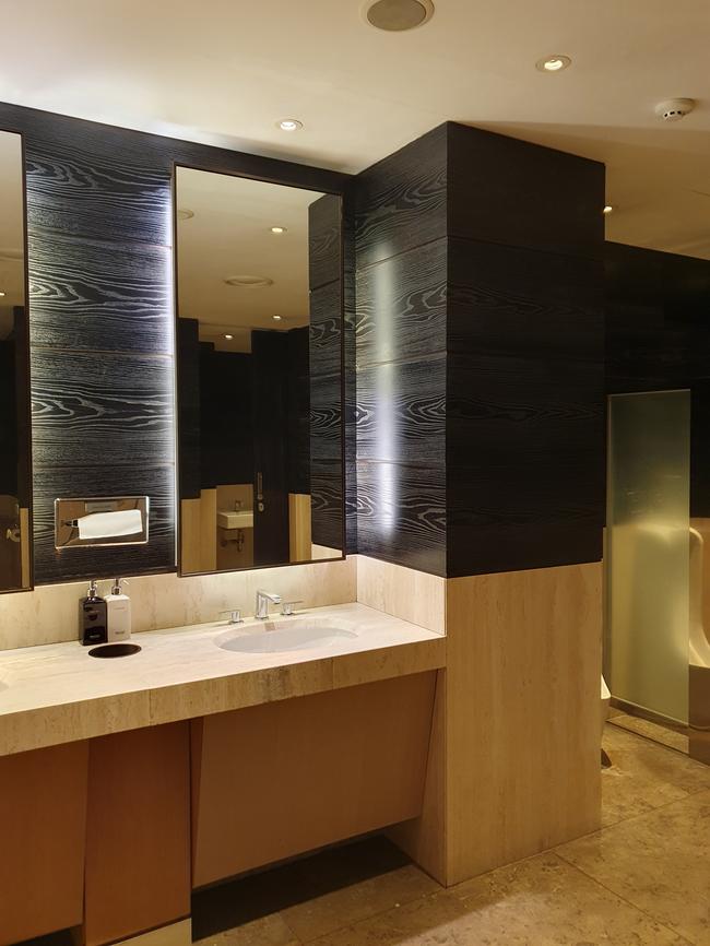 제천시 창틀청소 전문업체, 스팅거클리닝의 맞춤형 청소 서비스