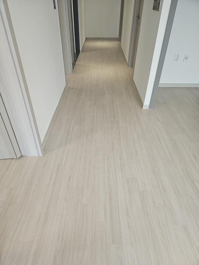 예산군 출입문청소 전문업체, 스팅거클리닝으로 깨끗하게!