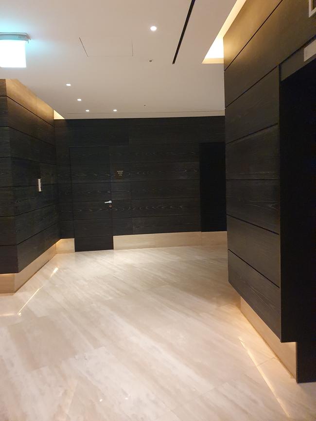 문경시 전문 페인트 제거 서비스, 스팅거클리닝으로 새처럼 깨끗하게!