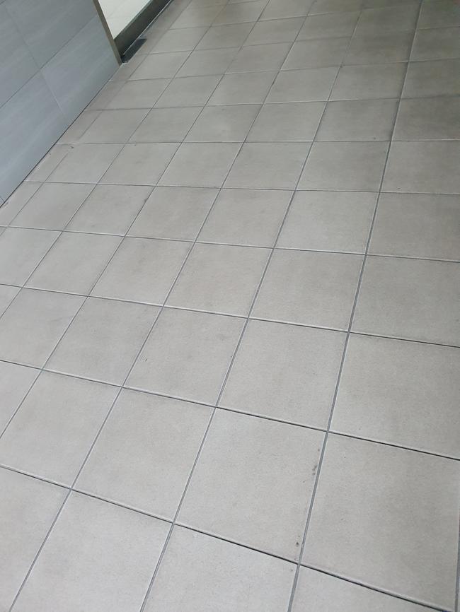 거제시 최상의 시멘트청소 서비스, 스팅거클리닝과 함께하세요!