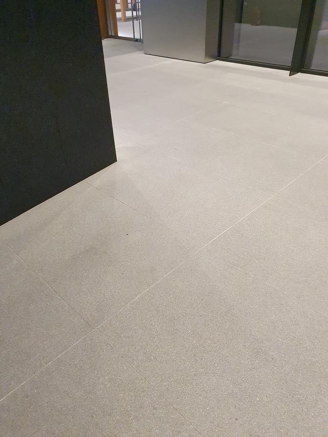 부산 사하구 전문 청소 서비스, 스팅거클리닝으로 걱정 없애세요!